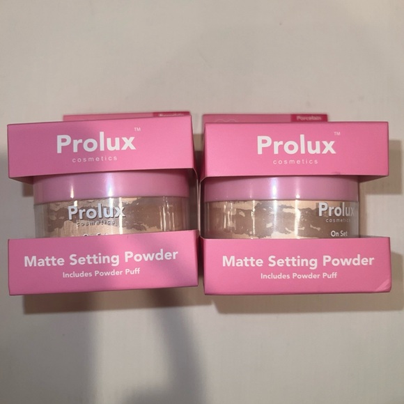 Cream and White Makeup Setting Powder and Spray - Picture 3 of 3